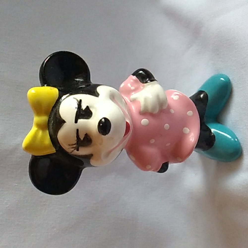 1986 Minnie Mouse Figurine
